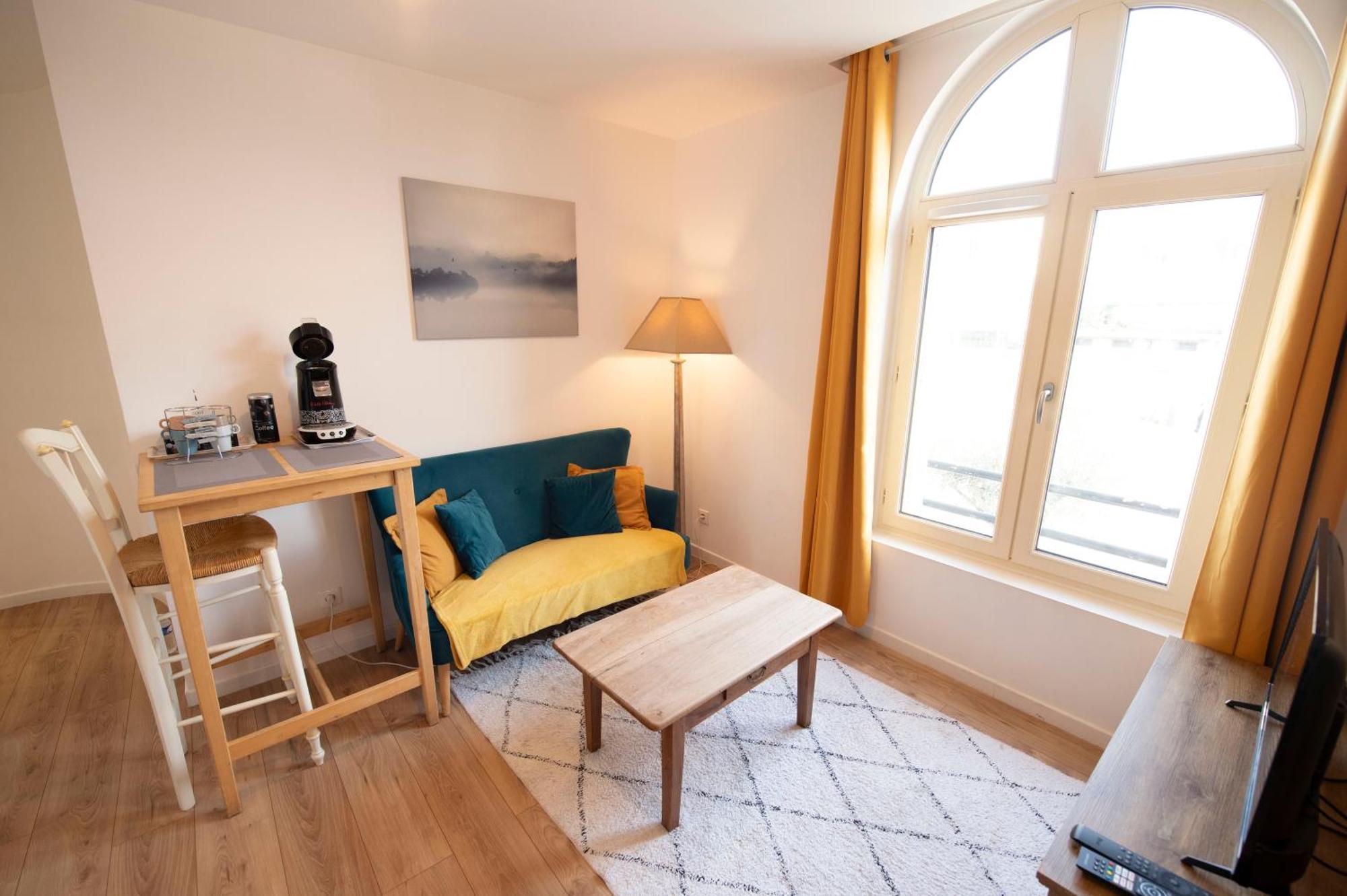 Le Cosy & Boise De Pontoise Apartment Exterior photo