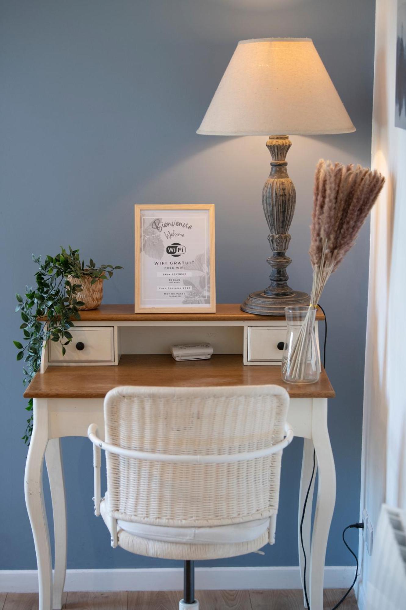 Le Cosy & Boise De Pontoise Apartment Exterior photo